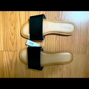 Old navy black sandals
